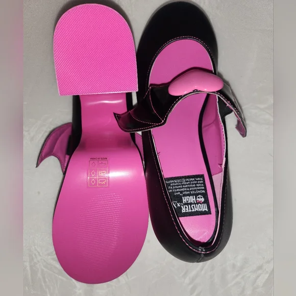 YRU Draculaura Black/Pink Platform Heels 10 Womens - Picture 3 of 4